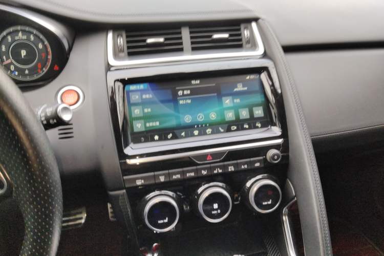 Used Jaguar E-PACE 2018 P250 HSE China V Standard Audio And AC Panel