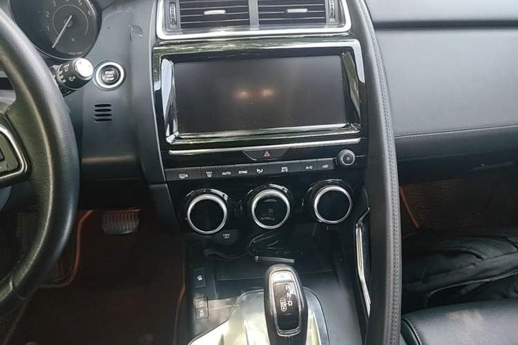 Used Jaguar E-PACE 2018 P200 S China V-standard Audio And AC Panel
