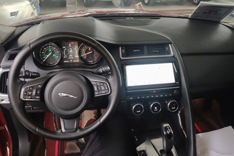 Used Jaguar E-PACE 2018 P250 SE China V-standard Center Console