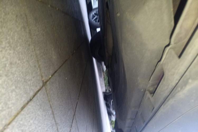 Used Jaguar E-PACE 2018 P200 S China VI Chassis Front Left