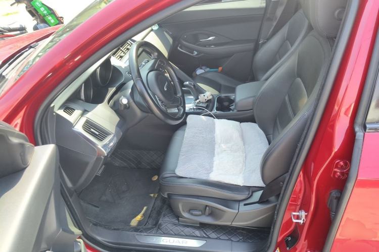 Used Jaguar E-PACE 2018 P200 S China VI Driver Seat