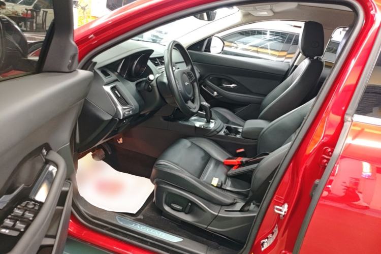 Used Jaguar E-PACE 2018 P200 S China VI Driver Seat