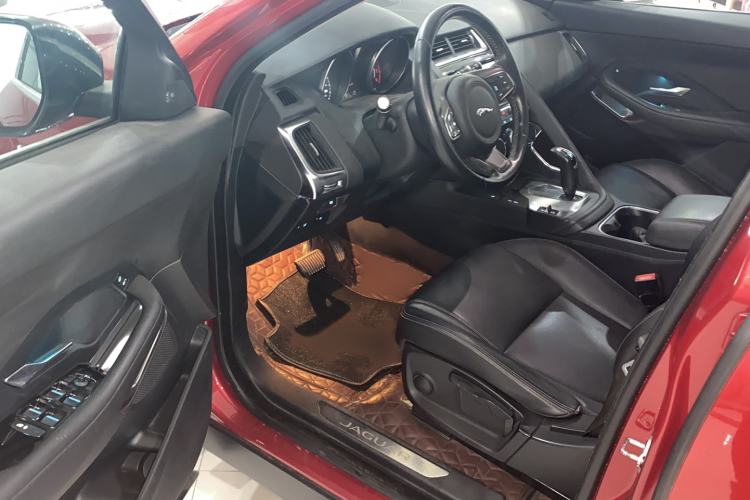 Used Jaguar E-PACE 2018 P200 China VI Driver Seat