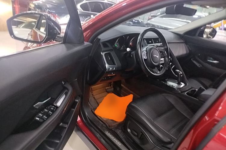 Used Jaguar E-PACE 2018 P200 S China VI Driver Seat