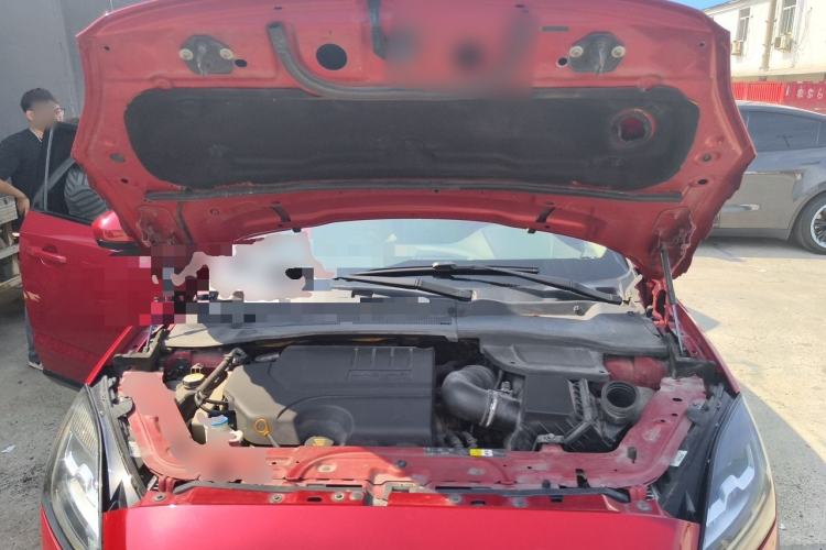Used Jaguar E-PACE 2018 P200 S China VI Engine Bay