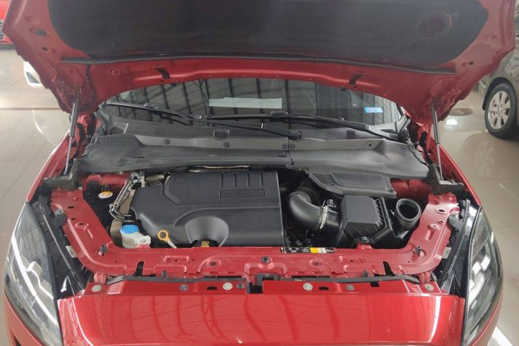Used Jaguar E-PACE 2018 P250 SE China V-standard Engine Bay