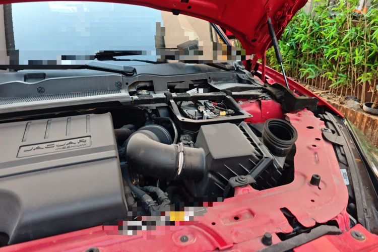 Used Jaguar E-PACE 2018 P200 First Edition Limited Edition China VI Engine Bay Left