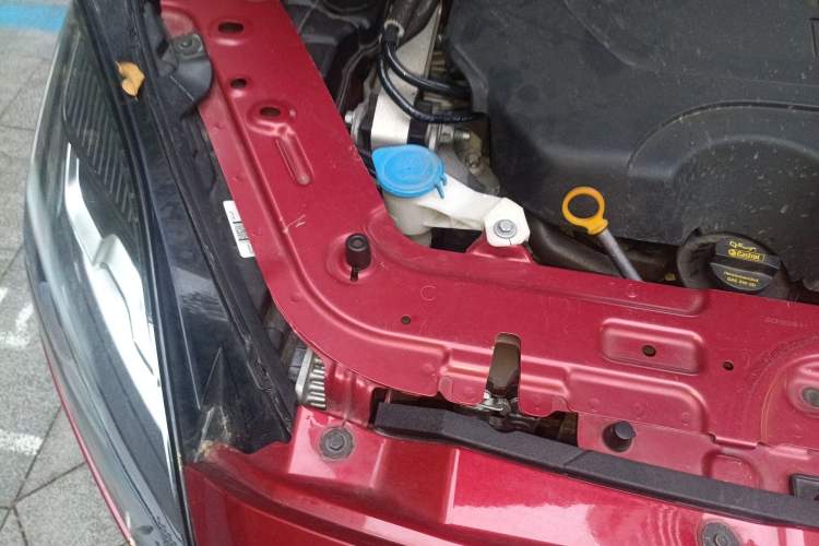 Used Jaguar E-PACE 2018 P200 S China VI Engine Bay Right
