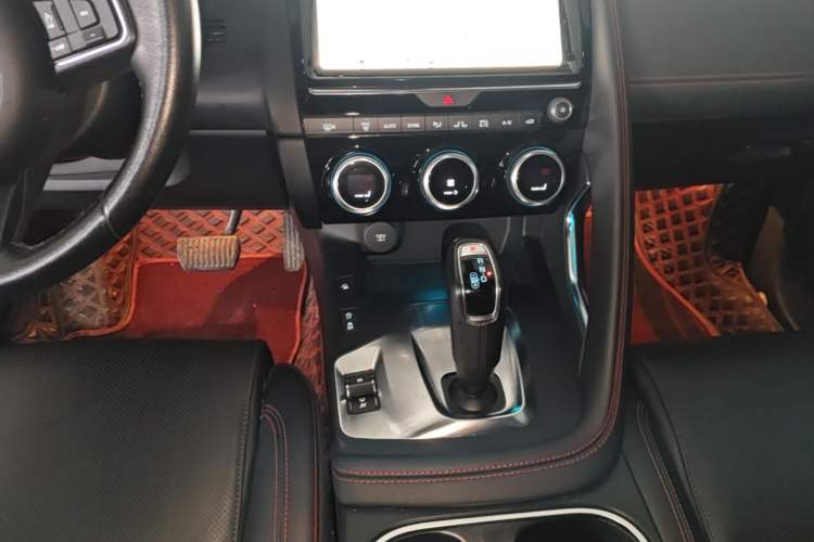 Used Jaguar E-PACE 2018 P200 First Edition Limited Edition China V Standard Gear Lever