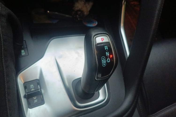 Used Jaguar E-PACE 2018 P200 S China VI Gear Lever