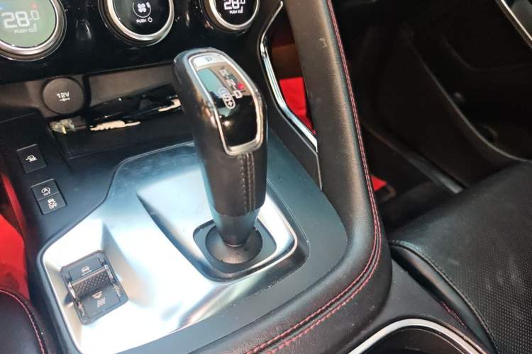 Used Jaguar E-PACE 2018 P200 First Edition Limited Edition China VI Gear Lever