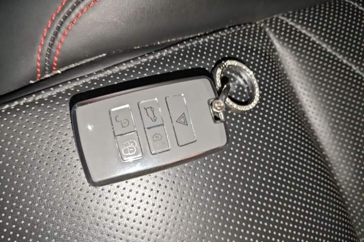Used Jaguar E-PACE 2018 P200 First Edition Limited Edition China V Standard Interior 1