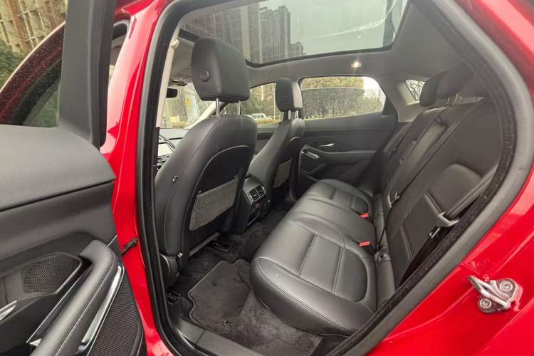 Used Jaguar E-PACE 2018 P200 S China VI Interior 3