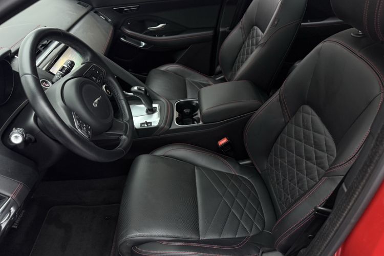 Used Jaguar E-PACE 2018 P200 First Edition Limited Edition China VI Interior 4