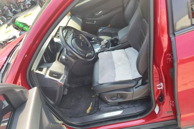 Used Jaguar E-PACE 2018 P200 S China VI Left Front Seat