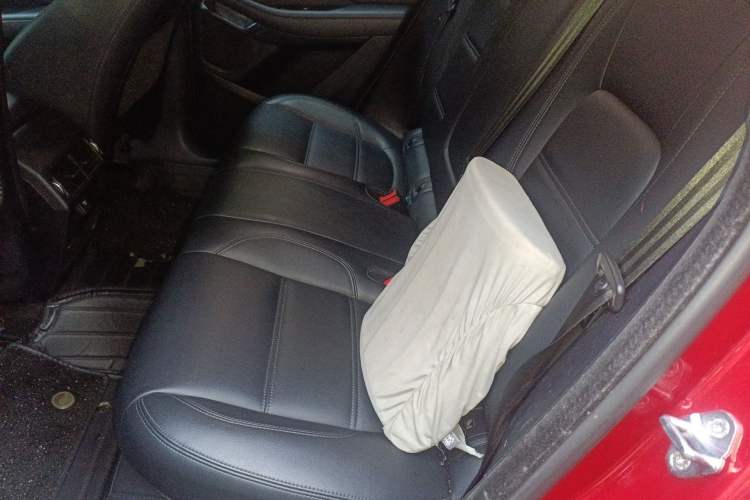 Used Jaguar E-PACE 2018 P200 S China VI Left Rear Seat