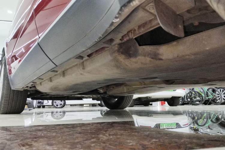 Used Jaguar E-PACE 2018 P200 China VI Left Side Sill