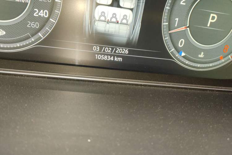 Used Jaguar E-PACE 2018 P250 HSE China V Standard Odometer Close Up