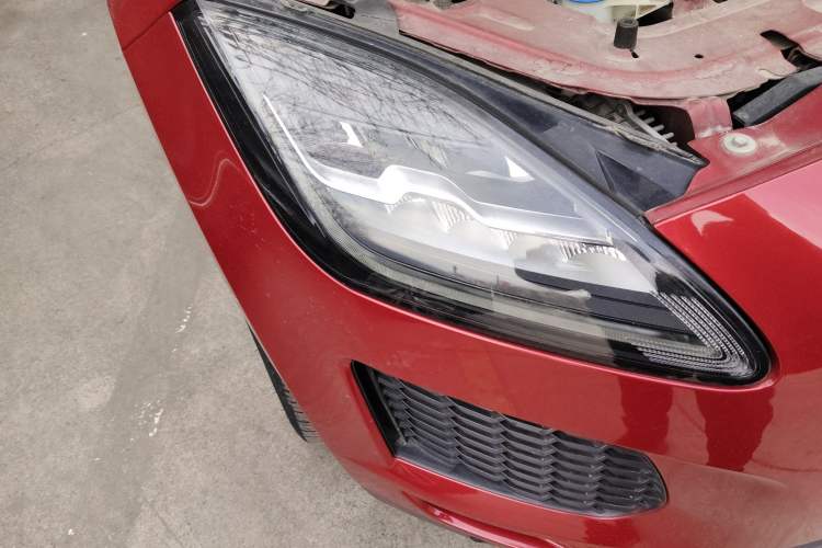 Used Jaguar E-PACE 2018 P250 HSE China V Standard Right Front Headlight