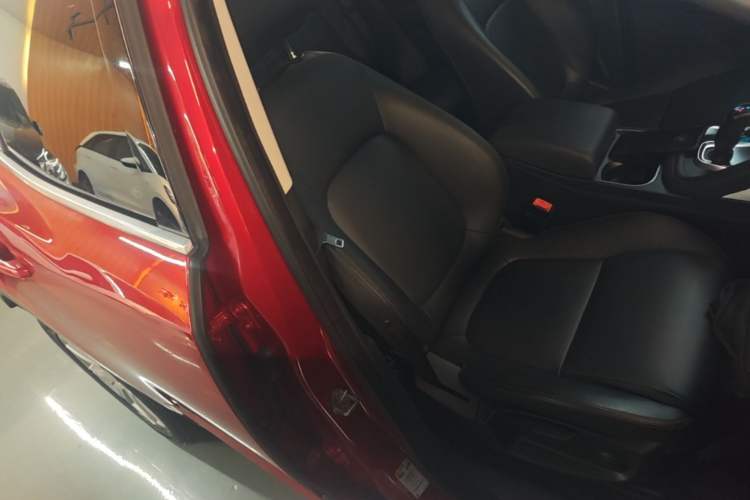 Used Jaguar E-PACE 2018 P200 China V Standard Right Front Seat