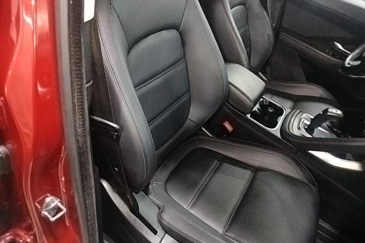 Used Jaguar E-PACE 2018 P200 S China VI Right Front Seat