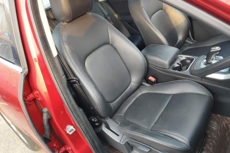 Used Jaguar E-PACE 2018 P200 China V Standard Right Front Seat