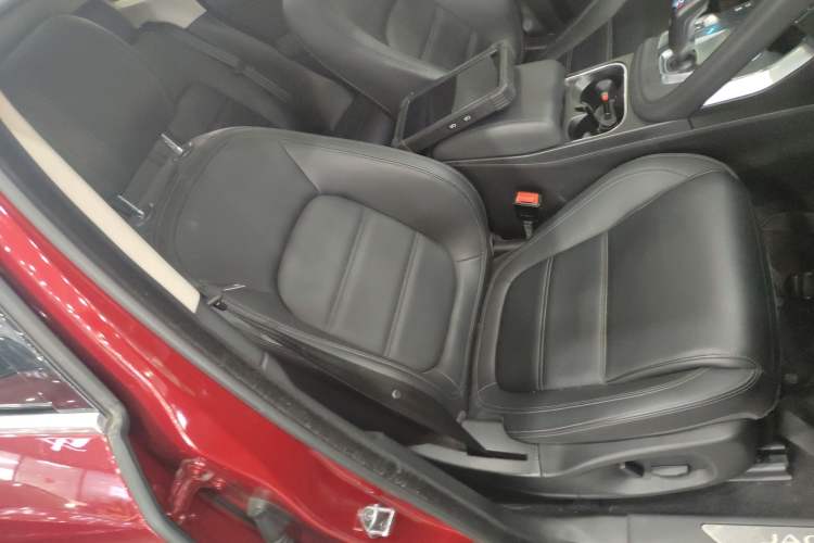Used Jaguar E-PACE 2018 P200 S China VI Right Front Seat
