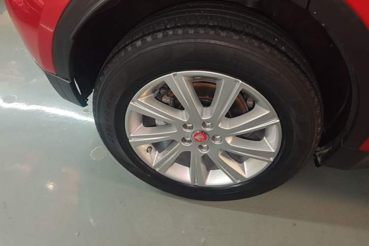 Used Jaguar E-PACE 2018 P200 China V Standard Right Rear Wheel Hub