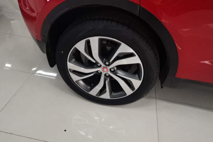Used Jaguar E-PACE 2018 P200 First Edition Limited Edition China V Standard Right Rear Wheel Hub