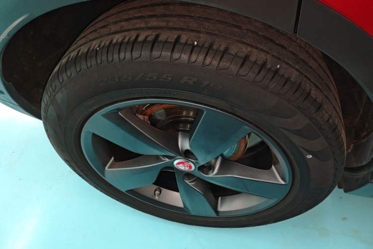 Used Jaguar E-PACE 2018 P200 S China VI Right Rear Wheel Hub