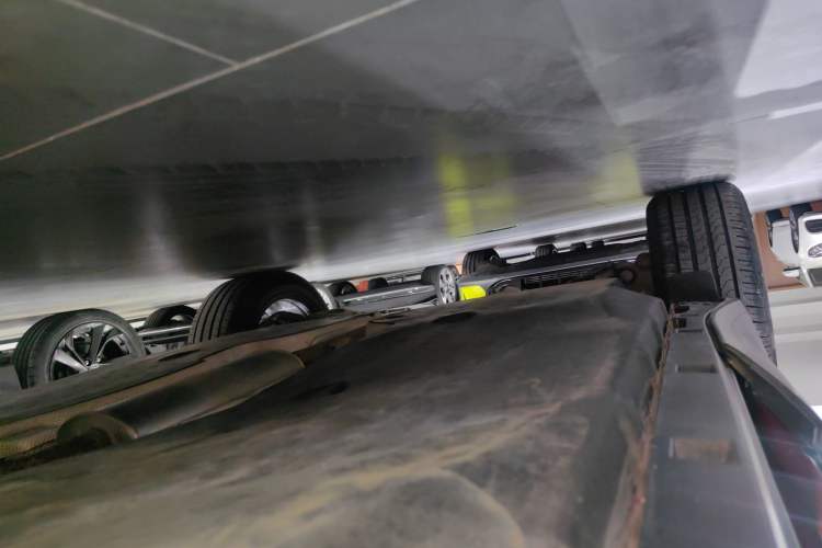 Used Jaguar E-PACE 2018 P200 S China VI Right Side Sill