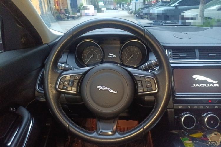 Used Jaguar E-PACE 2018 P200 S China VI Steering Wheel