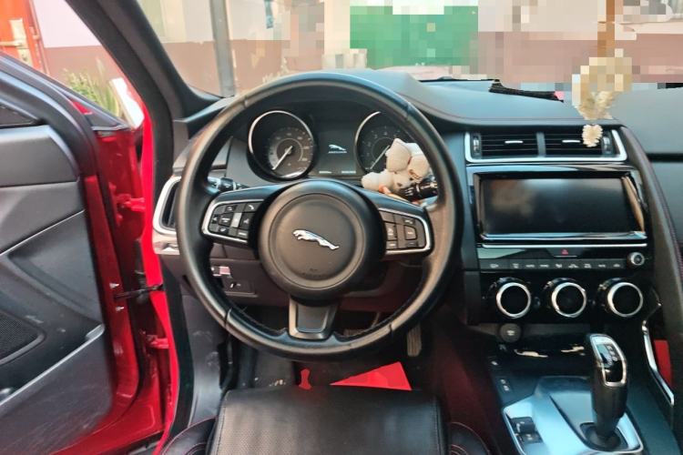 Used Jaguar E-PACE 2018 P200 First Edition Limited Edition China VI Steering Wheel