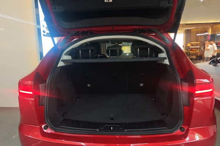 Used Jaguar E-PACE 2018 P200 China V Standard Trunk