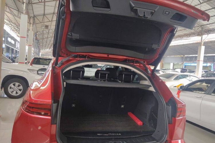 Used Jaguar E-PACE 2018 P250 SE China V-standard Trunk