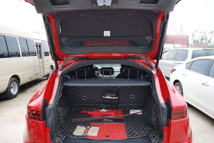 Used Jaguar E-PACE 2018 P200 First Edition Limited Edition China V Standard Trunk