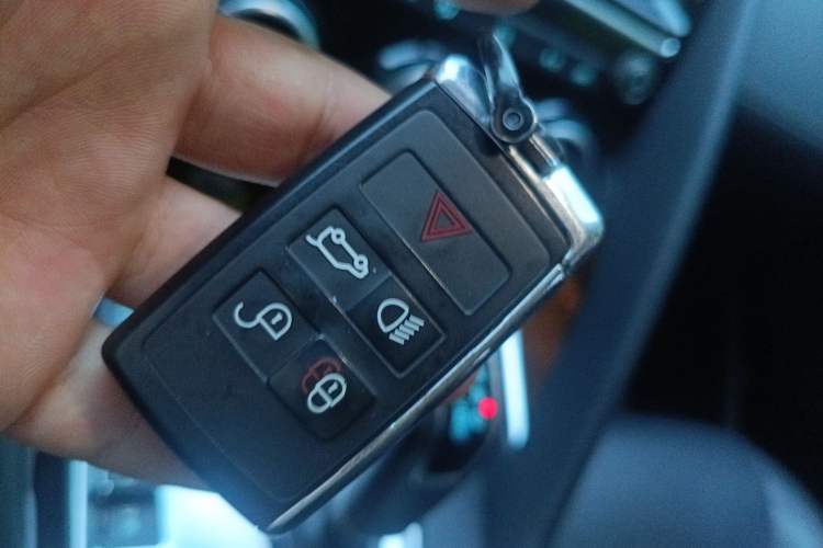 Used Jaguar E-PACE 2018 P200 S China VI Vehicle Key