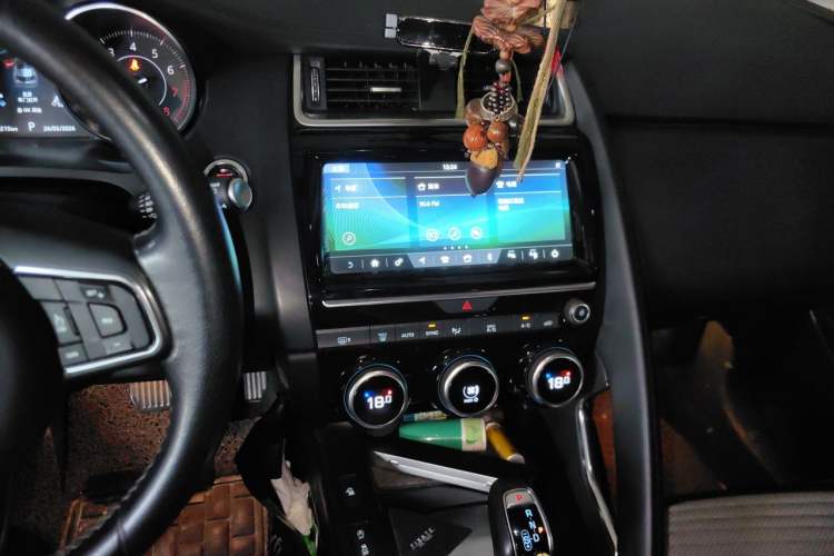 Used Jaguar E-PACE 2018 P200 S China VI Audio And AC Panel