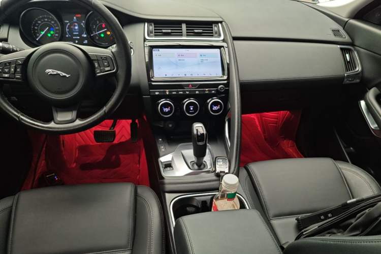 Used Jaguar E-PACE 2018 P200 S China VI Audio And AC Panel