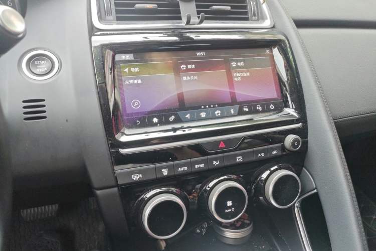 Used Jaguar E-PACE 2018 P200 S China V-standard Audio And AC Panel