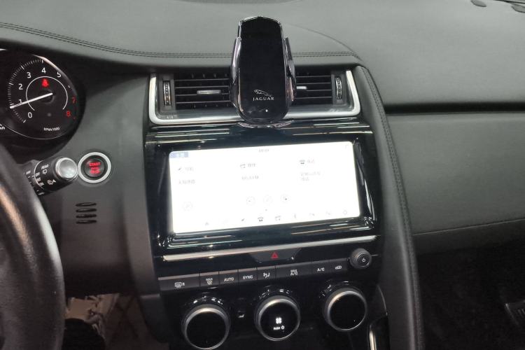 Used Jaguar E-PACE 2018 P200 S China VI Audio And AC Panel