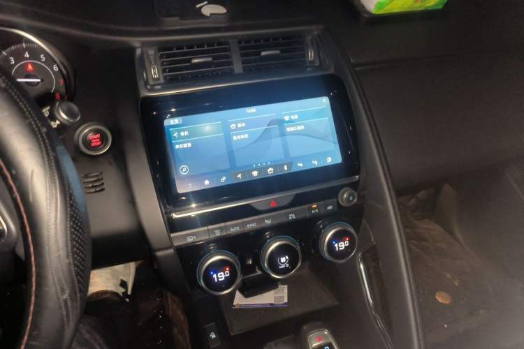 Used Jaguar E-PACE 2018 P200 China V Standard Audio And AC Panel