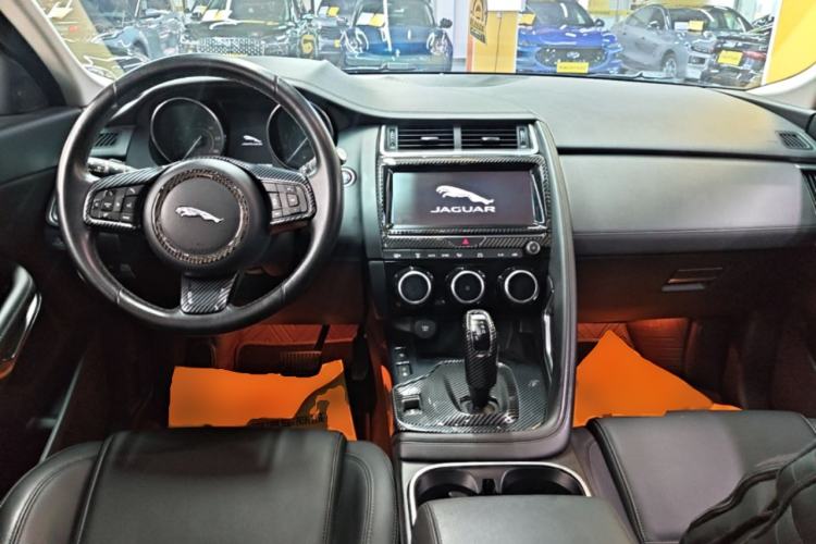 Used Jaguar E-PACE 2018 P200 S China VI Center Console