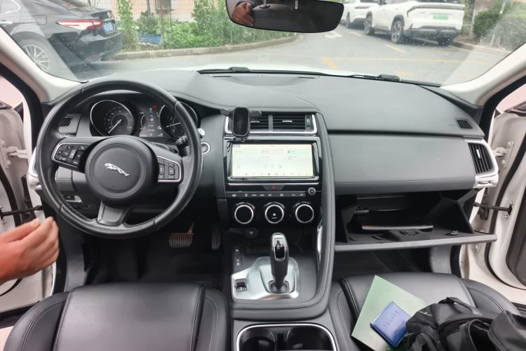 Used Jaguar E-PACE 2018 P200 S China VI Center Console