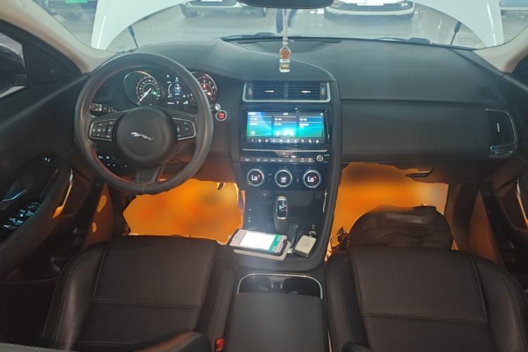 Used Jaguar E-PACE 2018 P250 S China VI Center Console