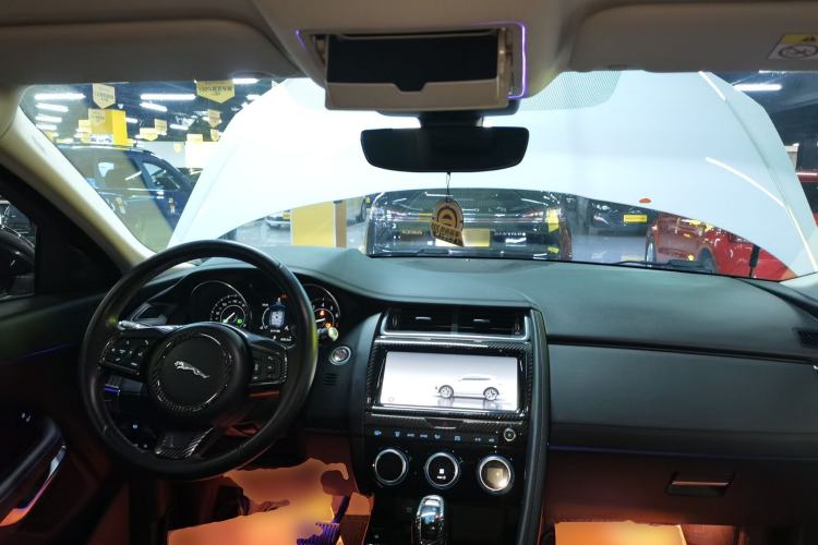 Used Jaguar E-PACE 2018 P200 S China VI Center Console
