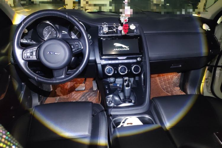 Used Jaguar E-PACE 2018 P200 S China VI Center Console