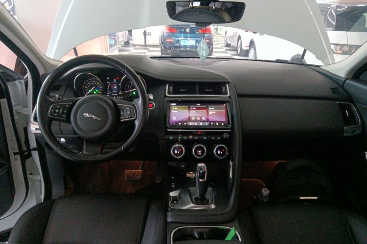 Used Jaguar E-PACE 2018 P200 S China VI Center Console