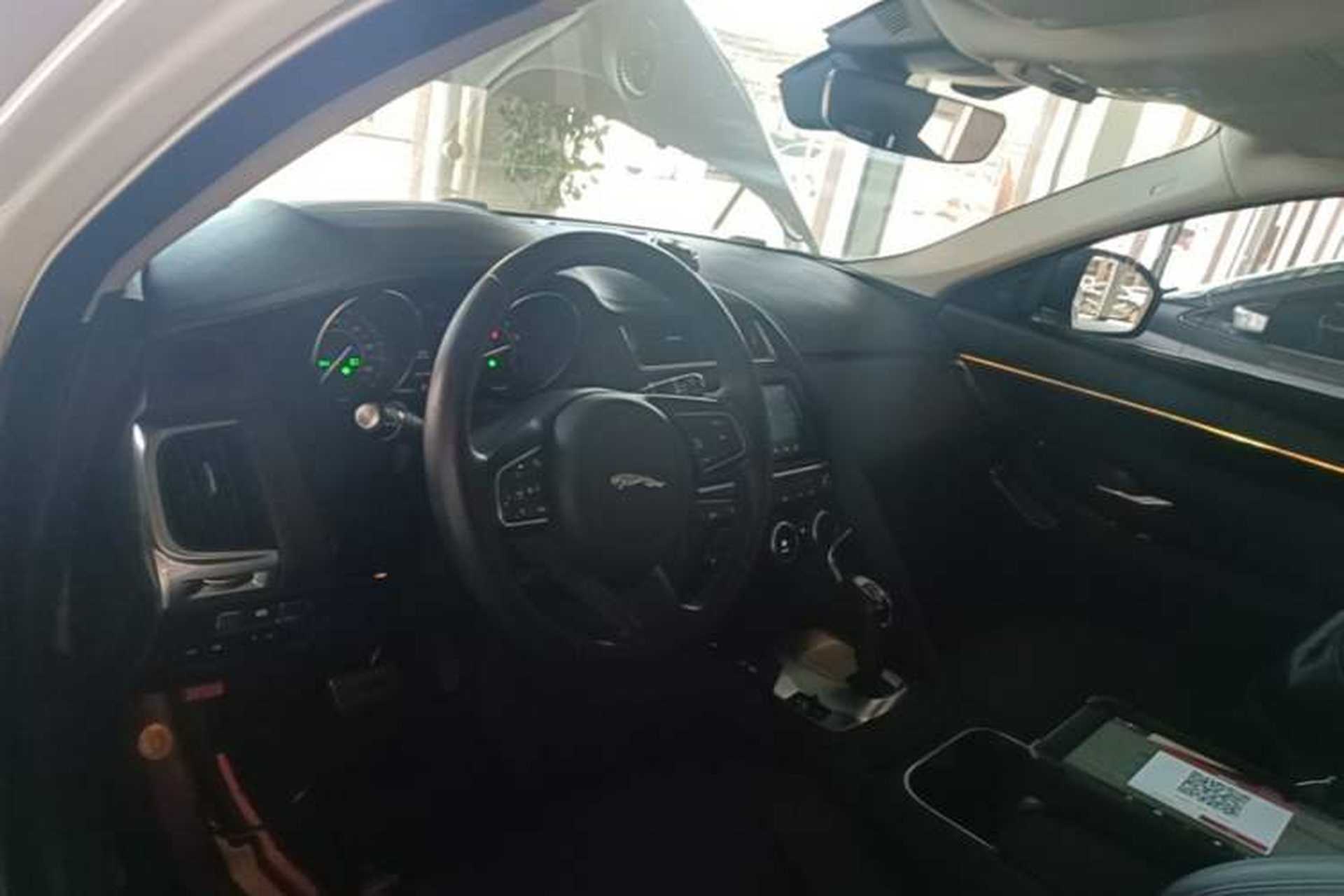 Used Jaguar E-PACE 2018 P250 S China VI Center Console
