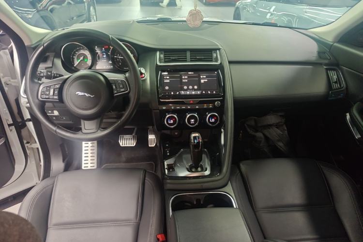 Used Jaguar E-PACE 2018 P200 S China VI Center Console